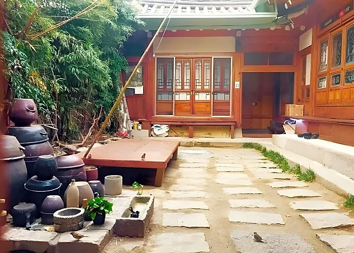 Gongsimga Hanok Guesthouse Seúl