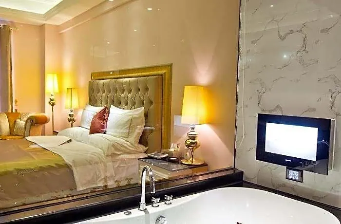 The Royal Pinnacle Hotel Zhuhai