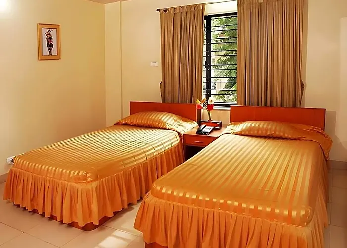 55B Hindustan Park Hotel Kolkata