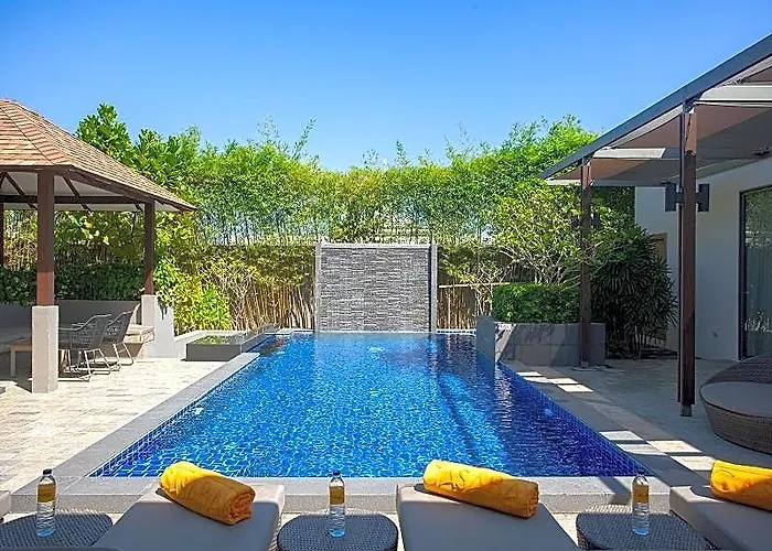 Casabay Luxury Pool Villa Rawai