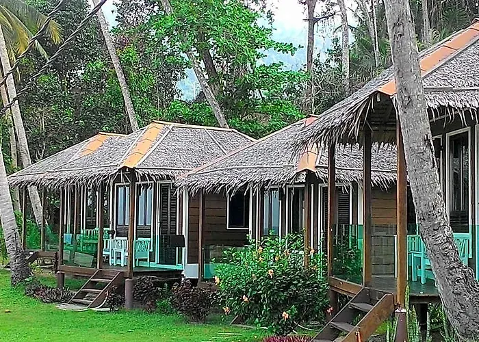 1511 Coconut Grove Hotel Tioman island