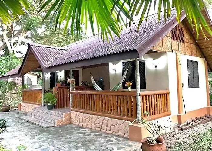 Bananaland Cottages BOHOL