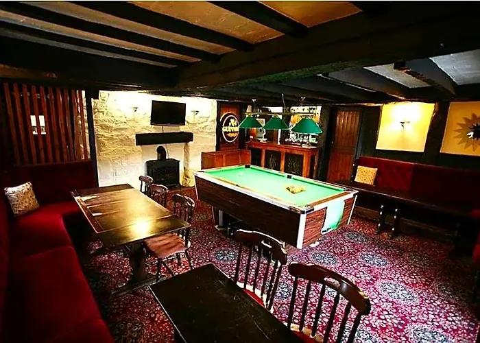 The Mount Inn Llanidloes