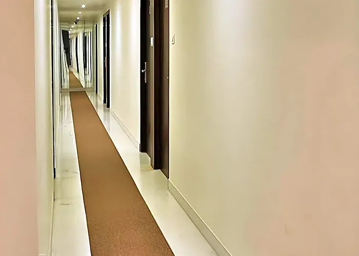 Dazzle By One Earth Hotel Agra 