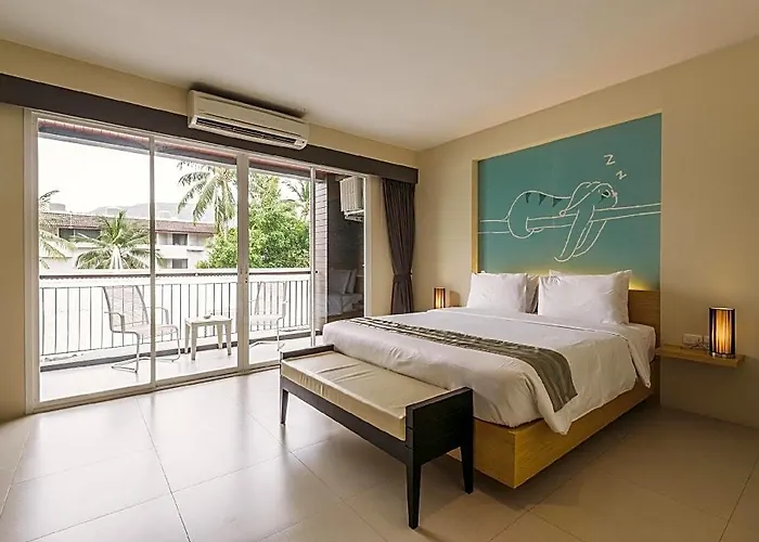Tiras Patong Beach Hotel
