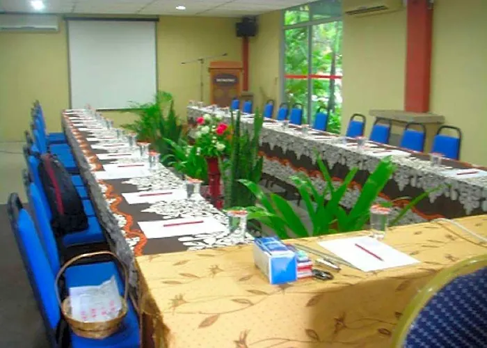 Sandy Beach Resort By Casa Loma Pantai Cenang 