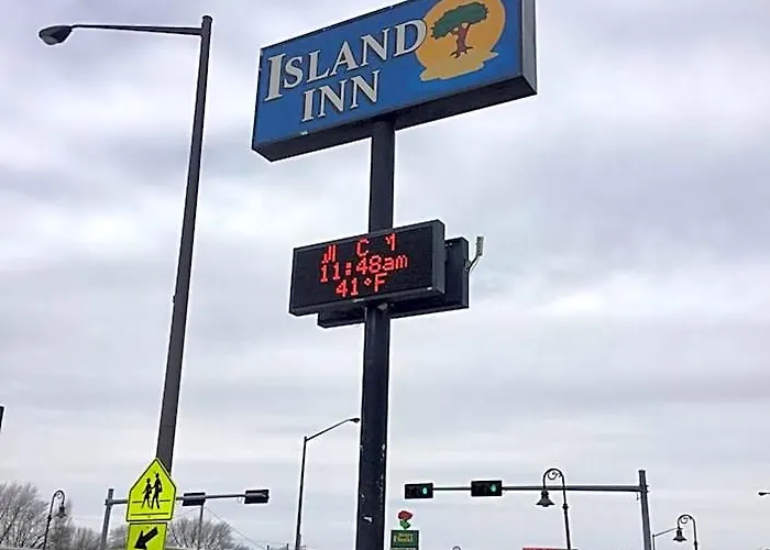Island Inn Grand Island