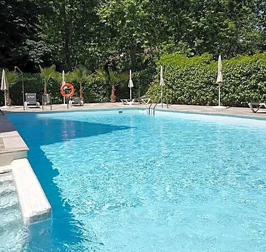 Senator Barajas Hotel Madrid