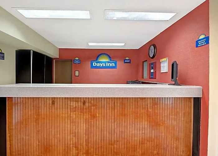 Days Inn By Wyndham Willoughby/Cleveland