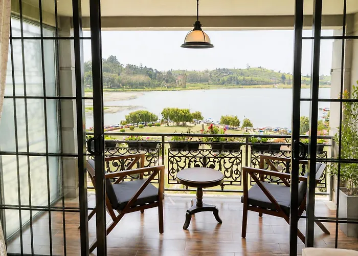 Royal Lake Hotel Nuwara Eliya