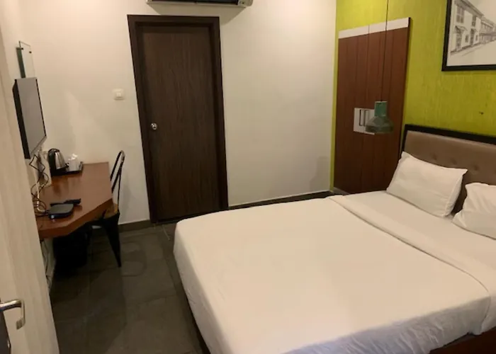 Hotel Neighbourhood, Cochin Kochi