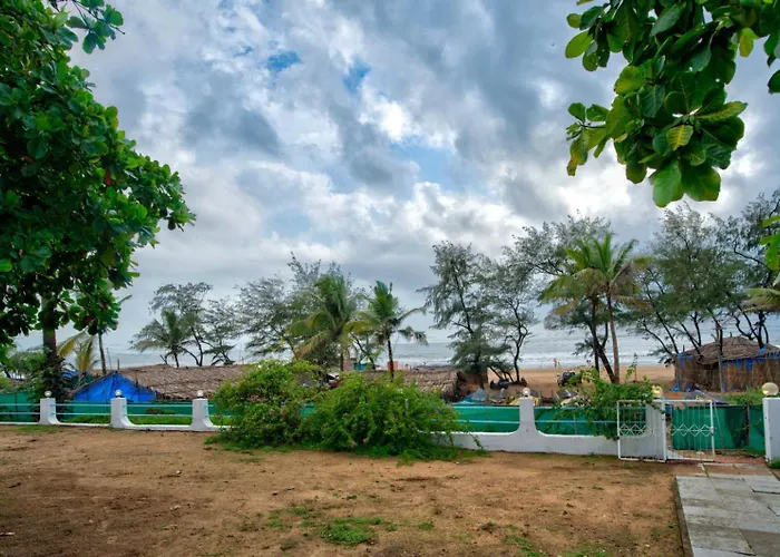 Baga Wave Edge Cottages