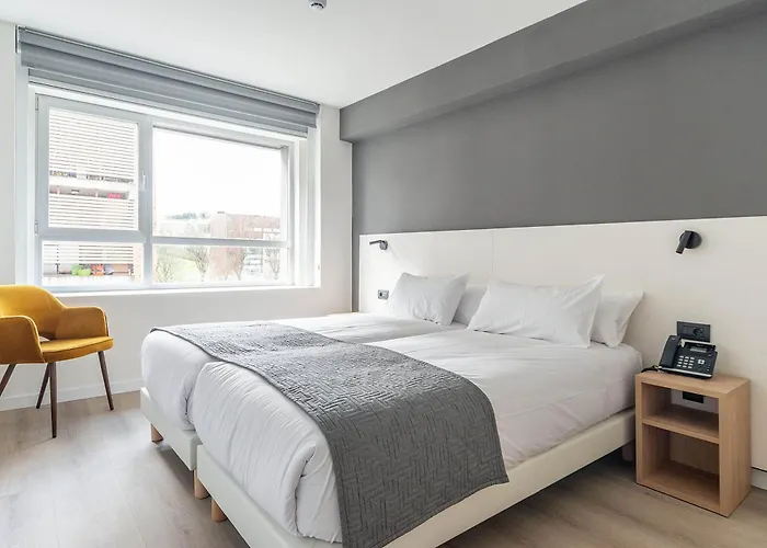 Hotel Distrito Oeste By Limehome Saint-Sébastien
