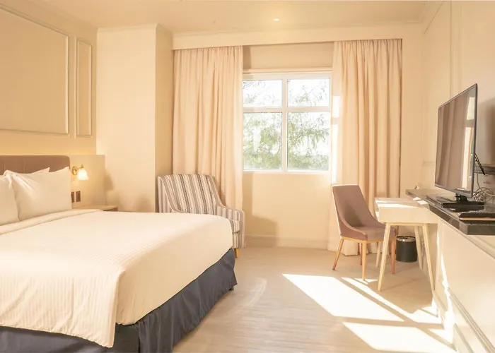 The Monarch Hotel Calasiao