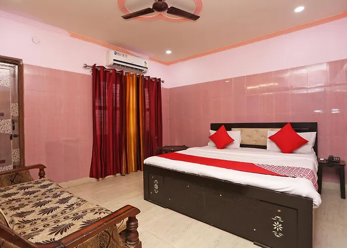 Hotel O Chauhan Raiwala