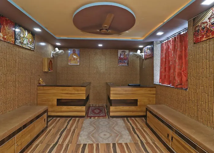 Spot On 38000 Vaidehi Bhawan Hotel Ayodhya