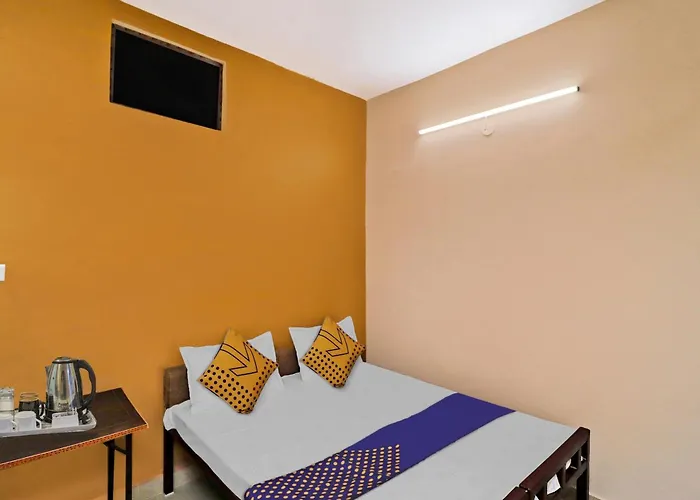 Spot On 37467 Shivram Hotel Jabalpur