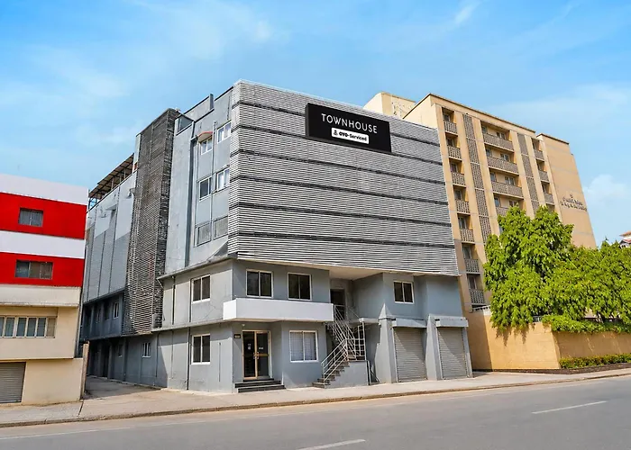 Townhouse Paldi Bus Terminal Ahmedabad Formally Neelkanth