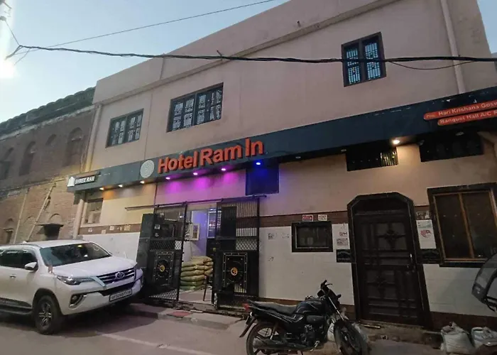 Hotel O Ram Inn Ayodhya
