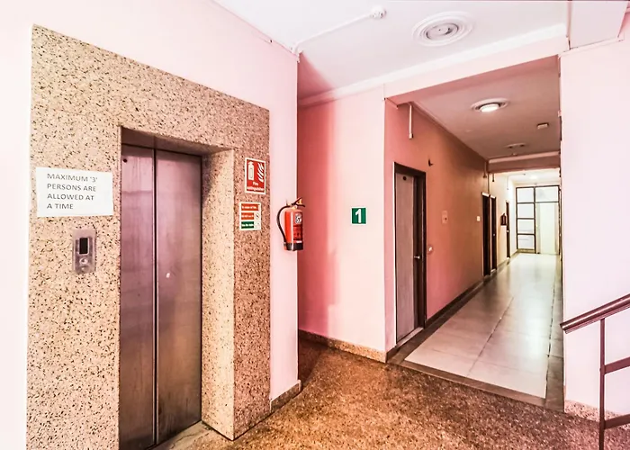 Hotel O Avni Residency Gurgaon