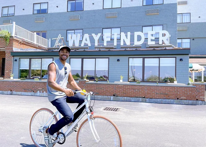 Hotel Wayfinder Tour de Newport