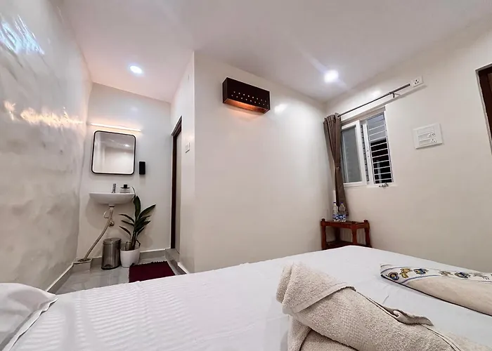 Mahesh Guest House Hampi