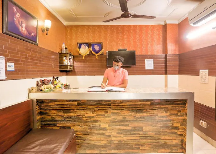 Hotel O Shri Sai Guest House Delhi 