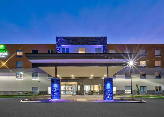Holiday Inn Express & Suites Wooster By Ihg