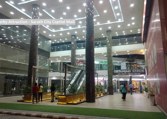 Super Capital O Rudra Grand Near Kondapur X Road Hotel
