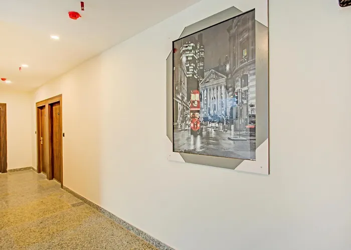 Super Townhouse The Madhav Sector 58 Noida Near Iskcon Temple Noida Hotel