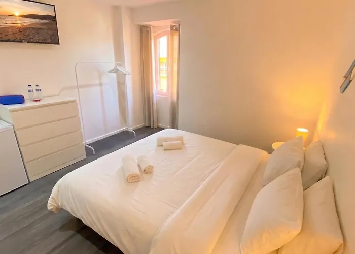 Casa Amarela Guesthouse Albufeira