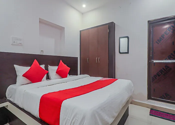 Hotel O Sai Palace Baba Chowk Bus Stand Patna 