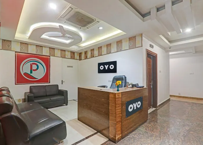 Oyo Flagship Prakash Inn Near Fun Republic Mall Lucknow