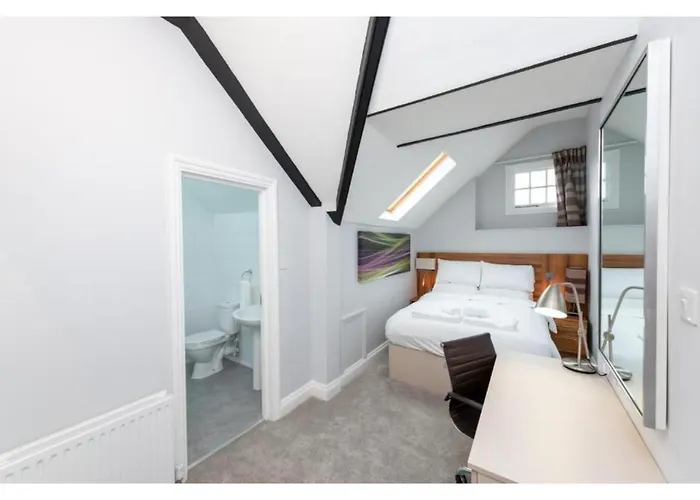 Uno Hotel Heathrow Windsor Slough