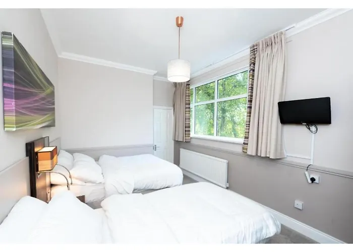 Uno Hotel Heathrow Windsor Slough