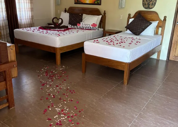 Eastwind Beach Club- El Nido