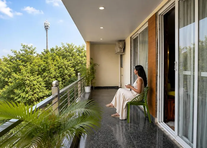 Lime Tree Hotel Near 32Nd Avenue Sector 29 Gurgaon