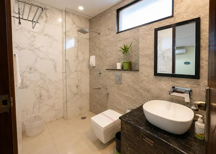 Lime Tree Hotel Near 32Nd Avenue Sector 29 Gurgaon