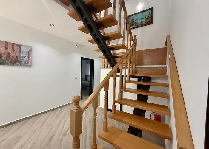 Elma Guest House Permet