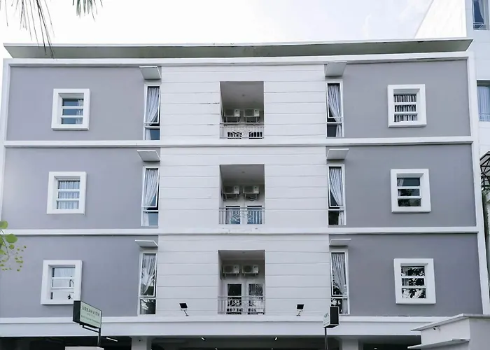 Urbanview Hotel Bari Syariah Palembang