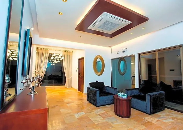 Monsoon Inn Dhaka