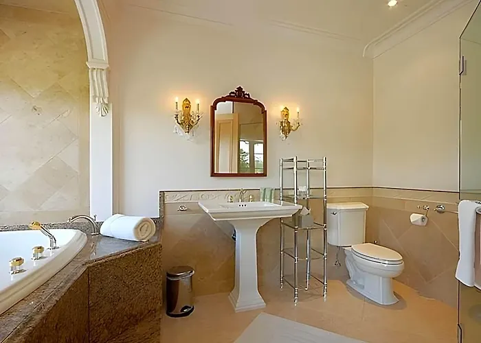 Matauwhi Bay Manor Bed & Breakfast Russell