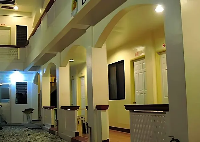 Blue Water Lodge Puerto Galera