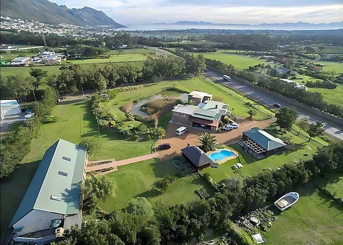 Kingfisher Hollow Self Catering Guest House. Cape Town