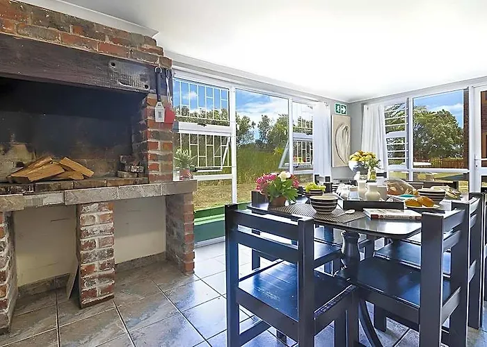 Kingfisher Hollow Self Catering Guest House. Cape Town
