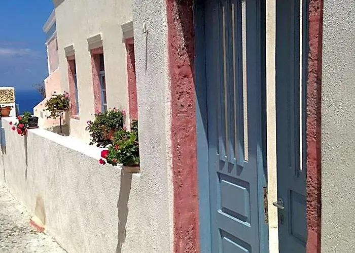 Marcos Rooms Oia
