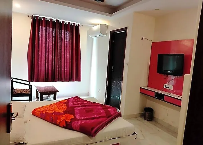 Hotel Dhwani Palace New Delhi