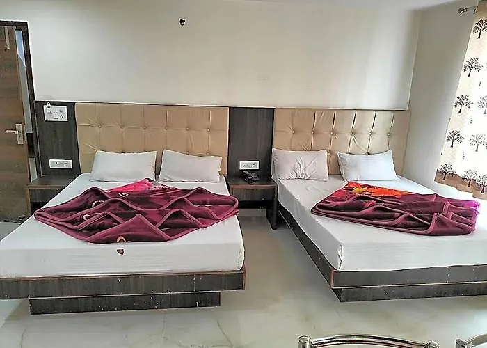 Hotel Dhwani Palace New Delhi