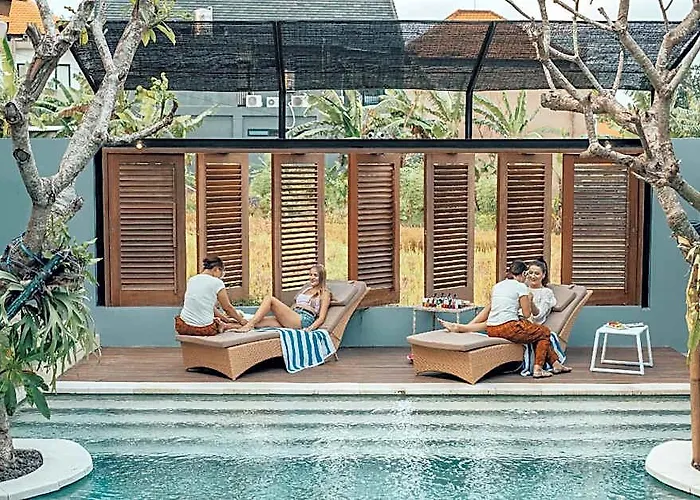Amolas Villa Canggu, Balinese Muralism