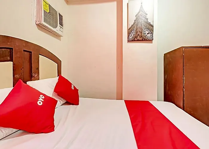 Oyo 894 Cosmo Hotel P Campa Manila